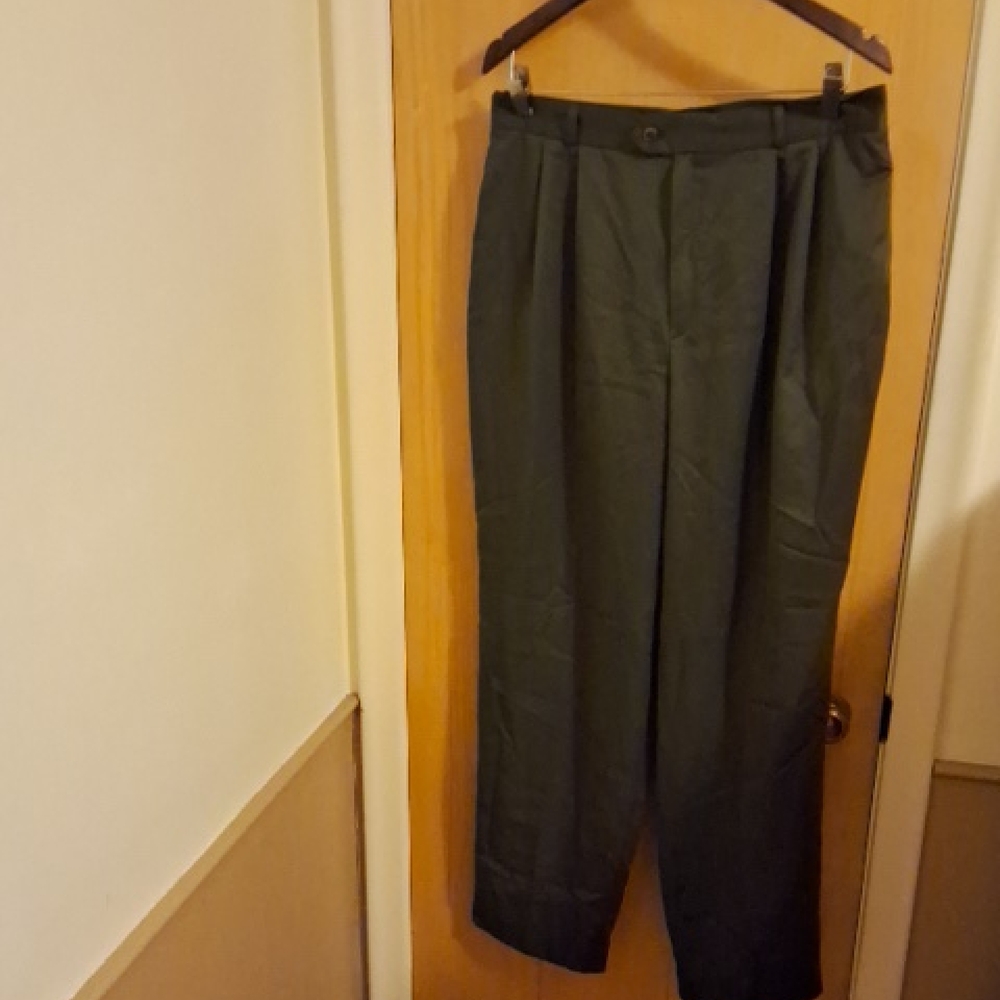 Hillard & Hanson Womens Size 16 Dark Green Dress Pants